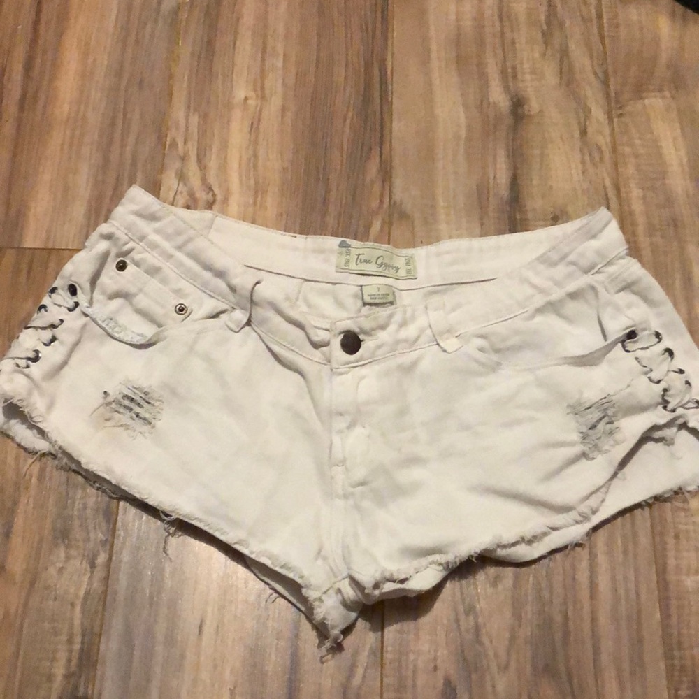 size 7 or “ large “